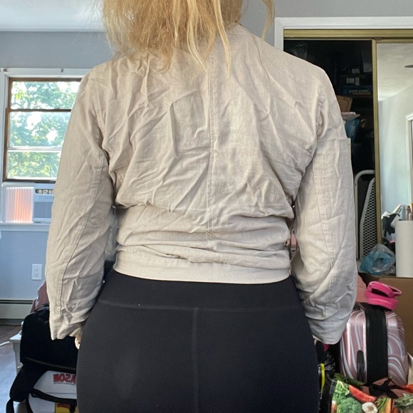 COUNTERPARTS Size 6 Tan Long Sleeve/Shacket - Picture 7 of 8